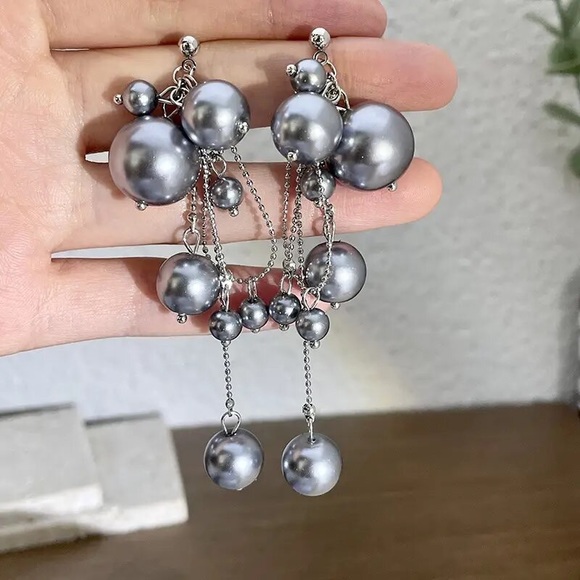 Zara Silver Ball Mercury Grapes Earrings How Edge NYC feels celebrating NY - Picture 15 of 15